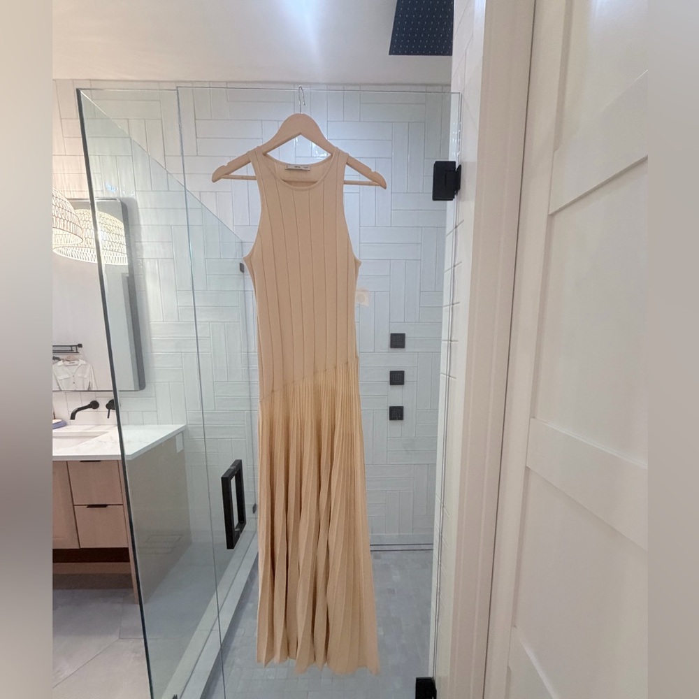 Beautiful Mango dress - Picture 10 of 11